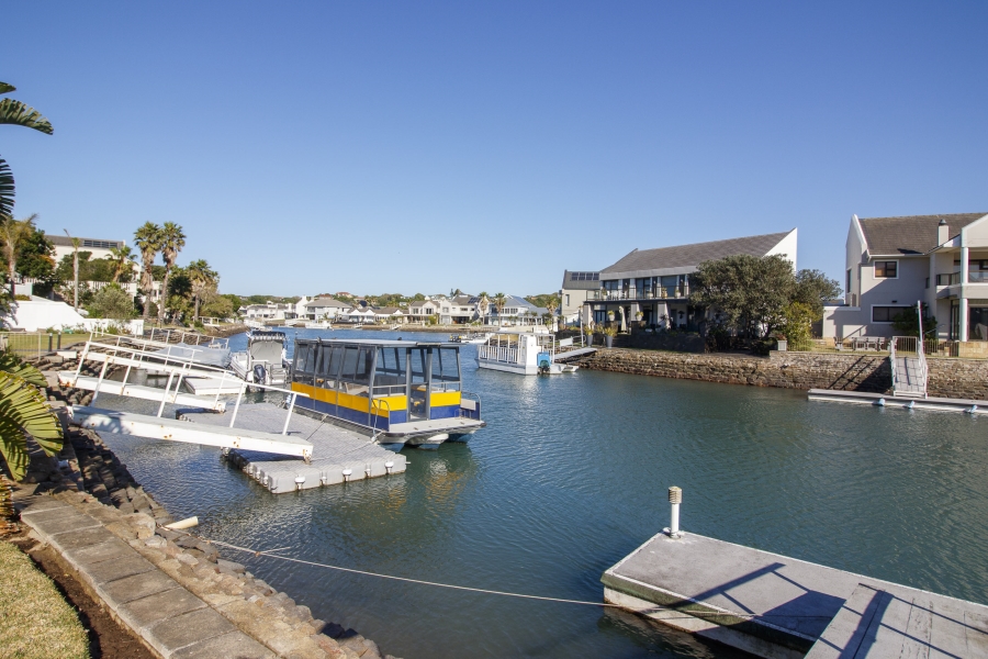 6 Bedroom Property for Sale in Royal Alfred Marina Eastern Cape